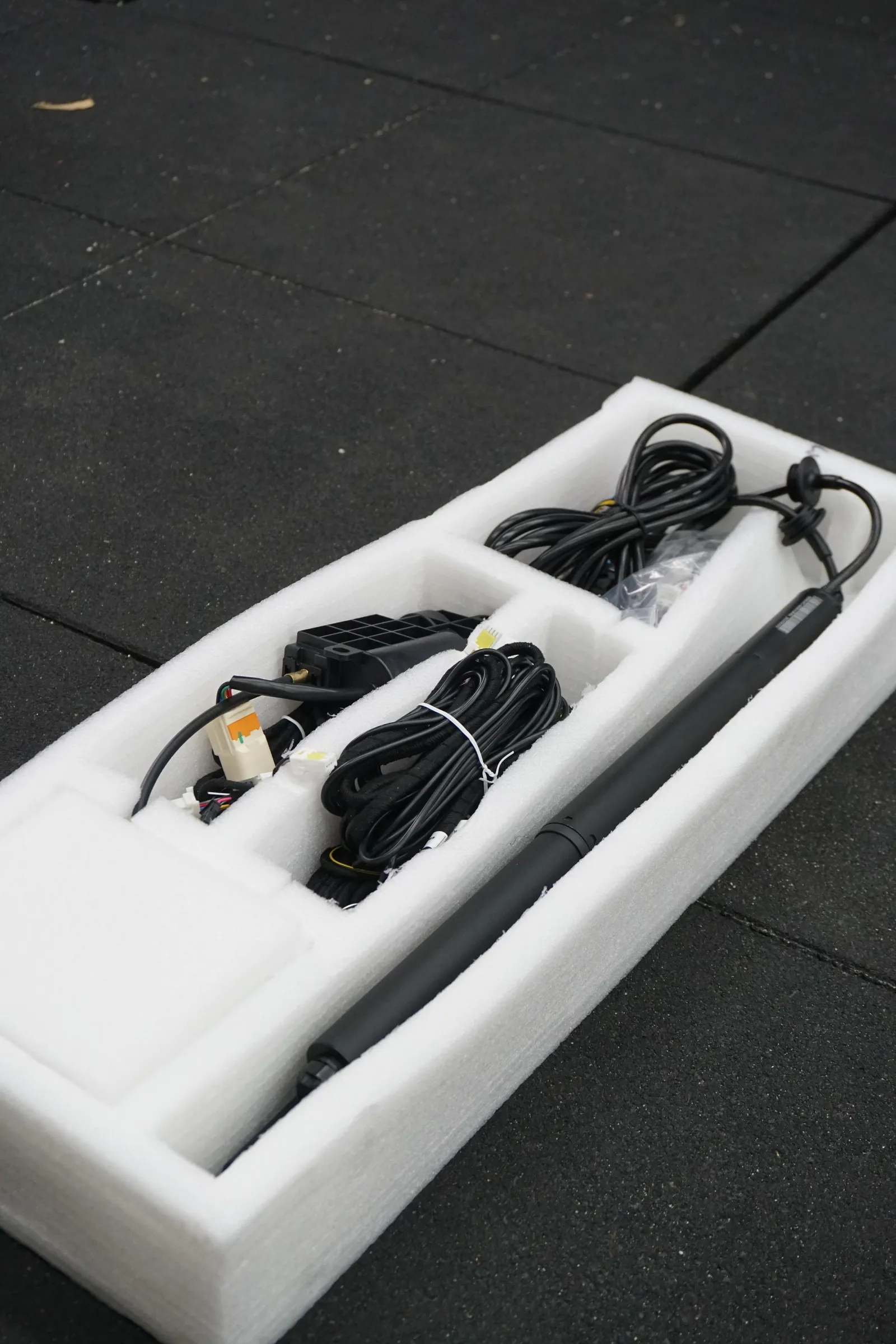 Powered Tailgate Retrofit — F44 2