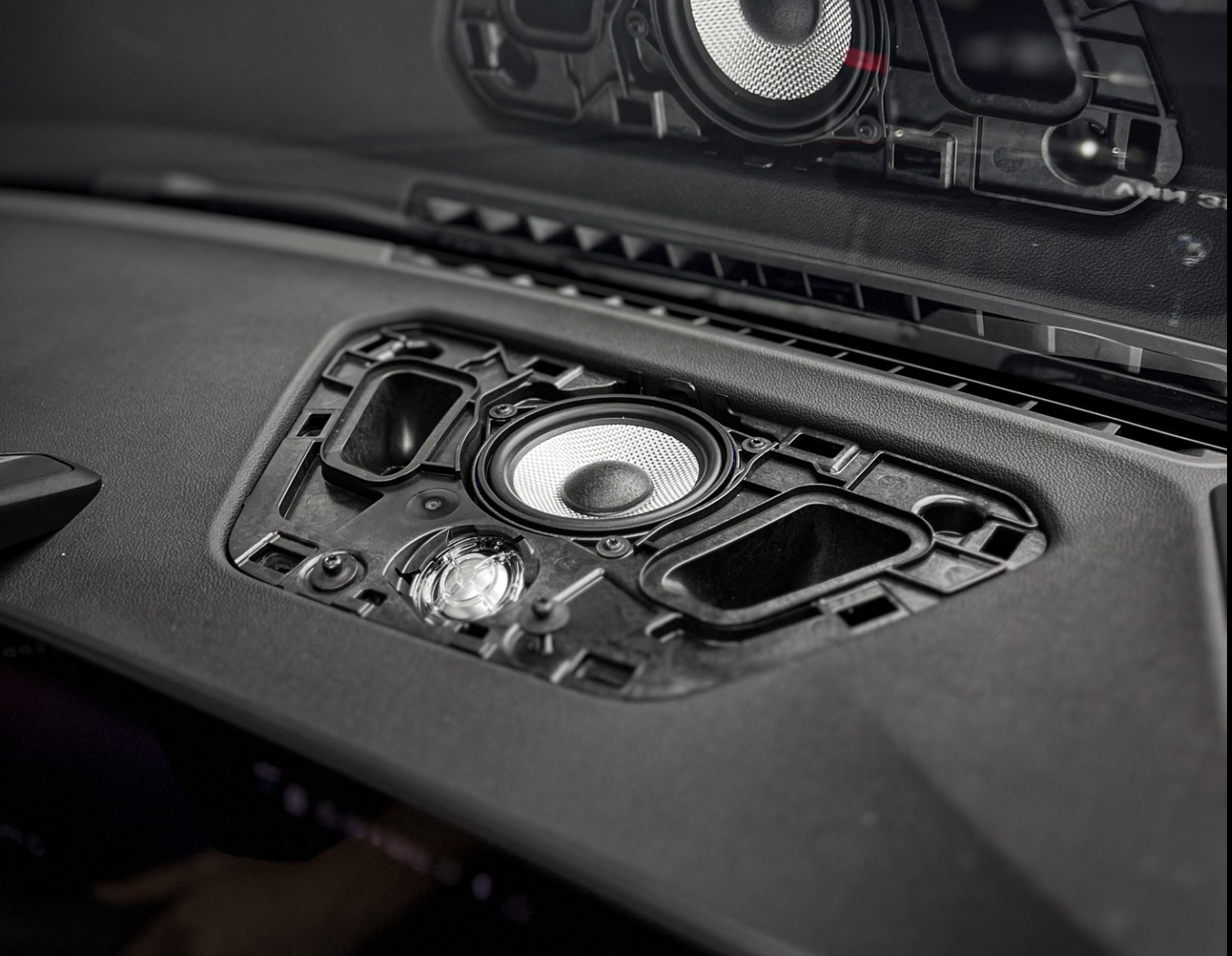 Bowers & Wilkins — G20 3 Series (Harman Kardon) 8