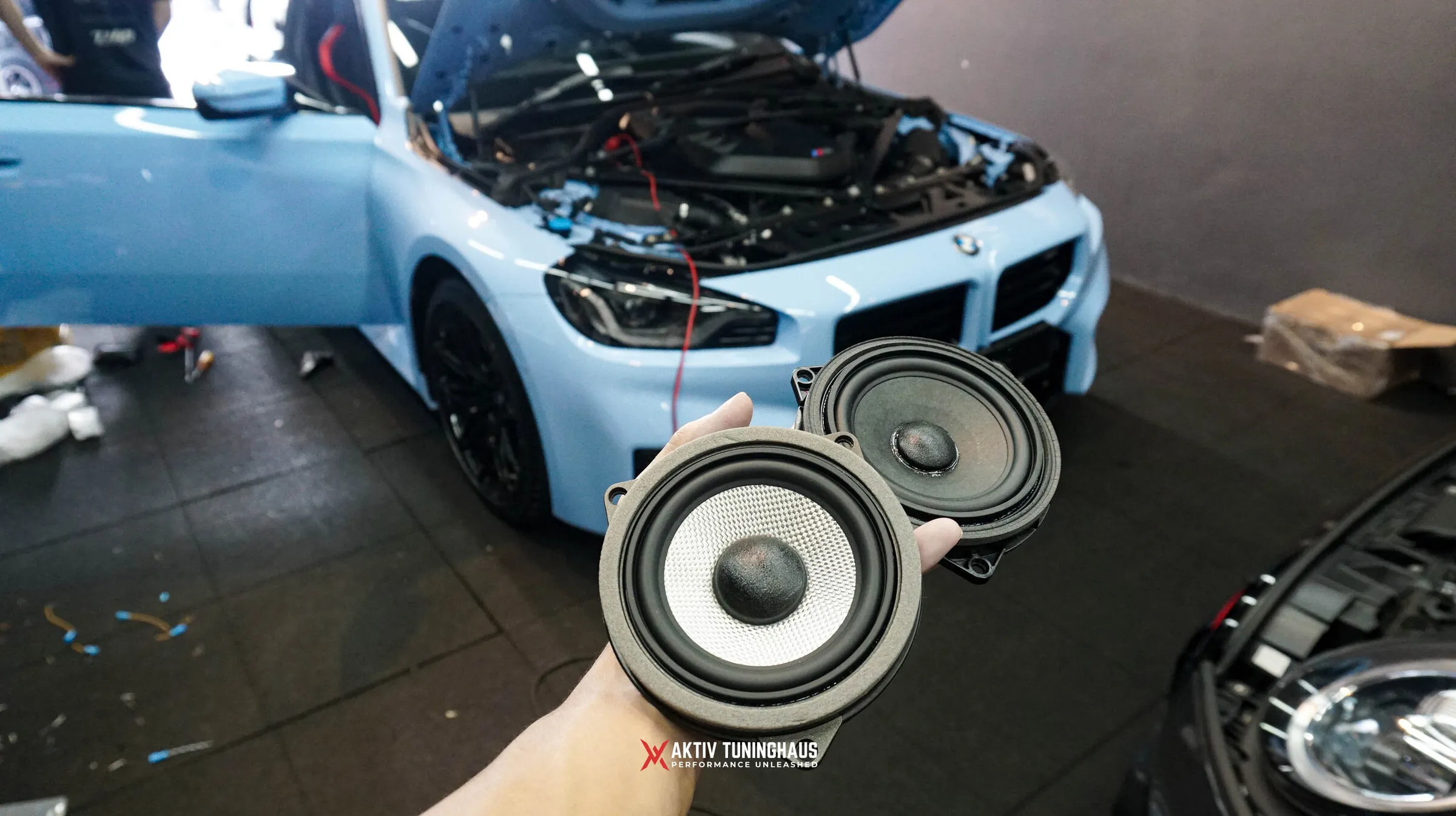 Bowers & Wilkins — G87 M2