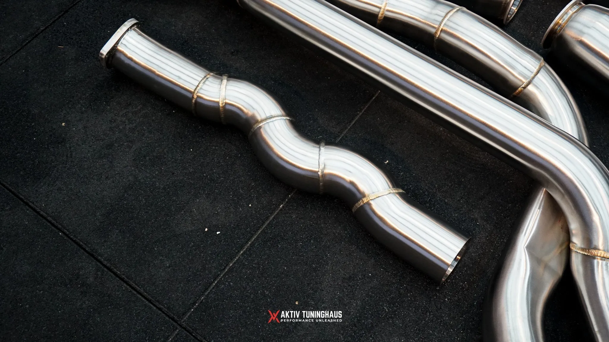 RYD Equal Length Midpipe — S55 3