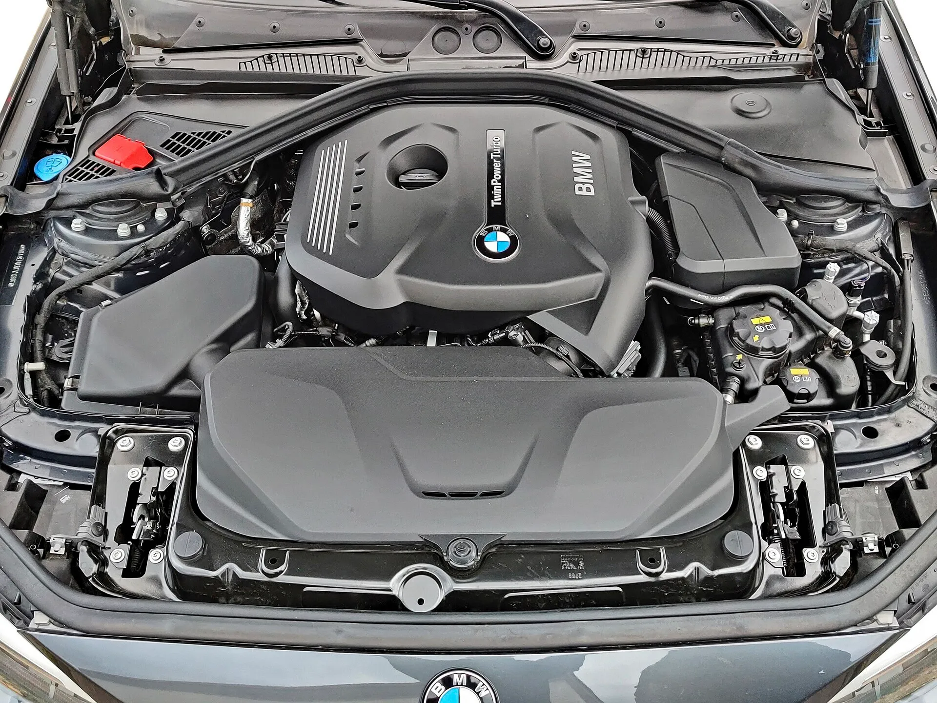 BMW B48 2.0L Engine Oil Service