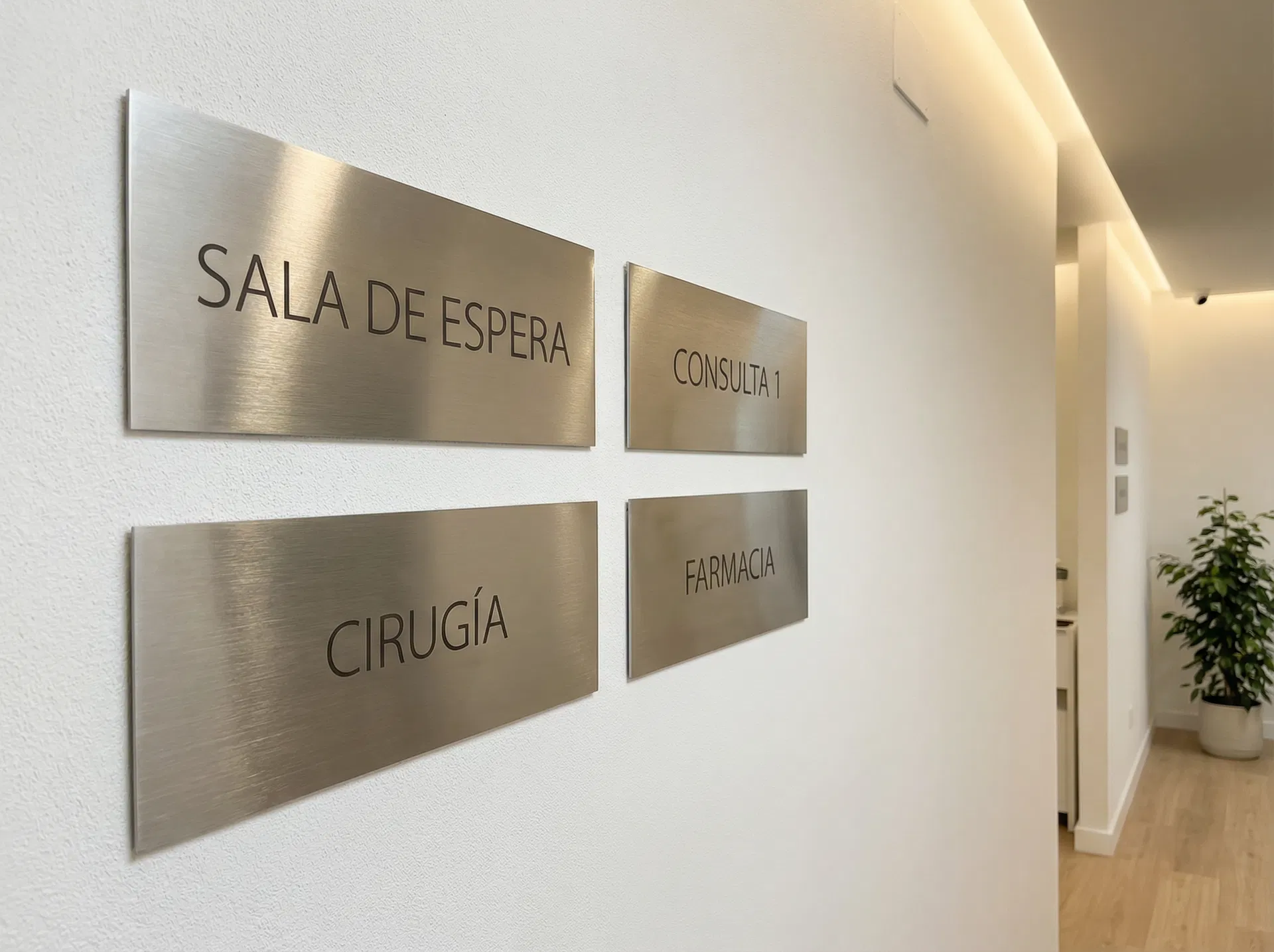 Señalética de Clínica Veterinaria