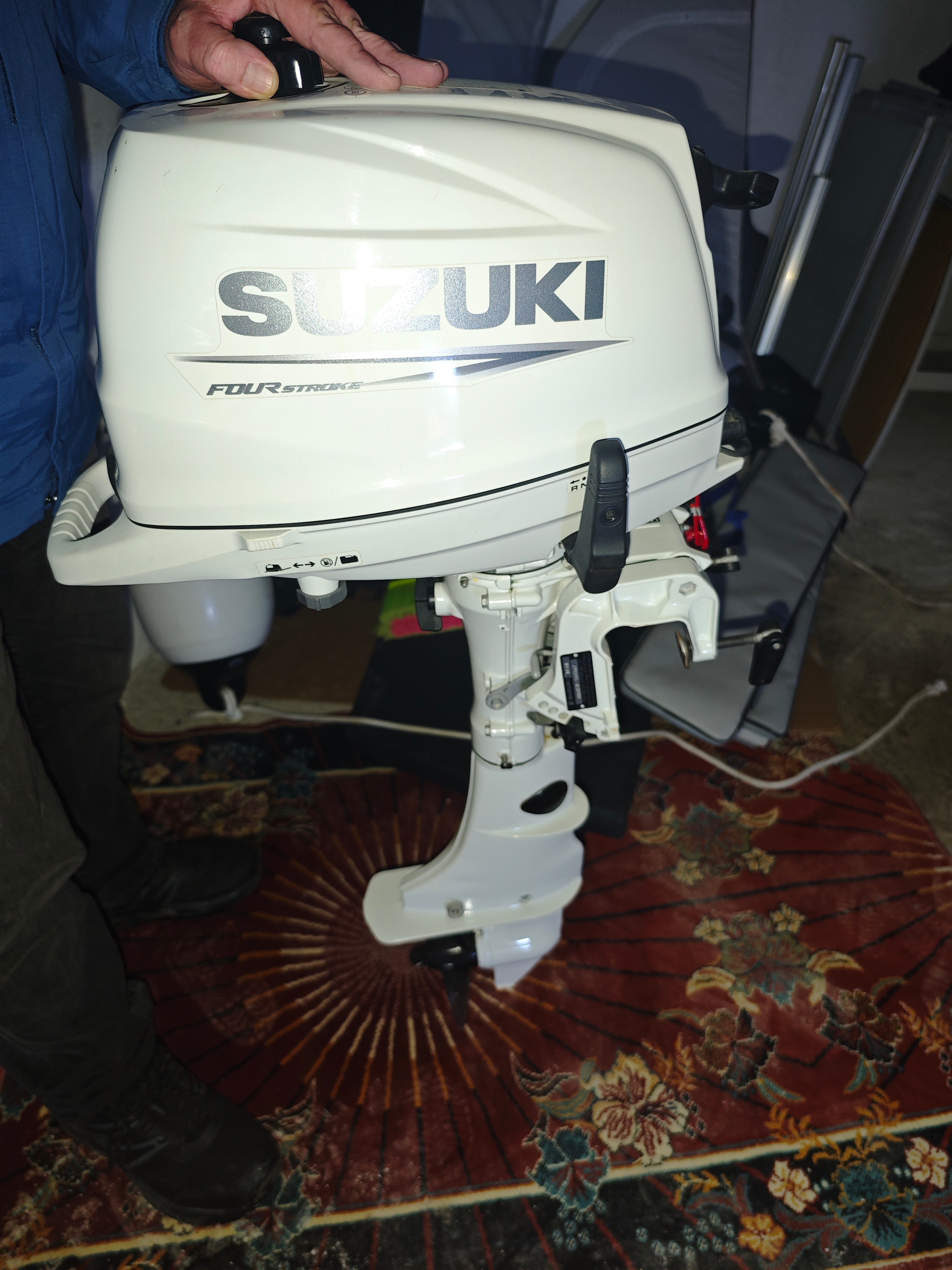 SUZUKİ 6HP 15 SAATTE GARANTİLİ LİMAN KAYİTLİ - Motorbot satılık, İzmir