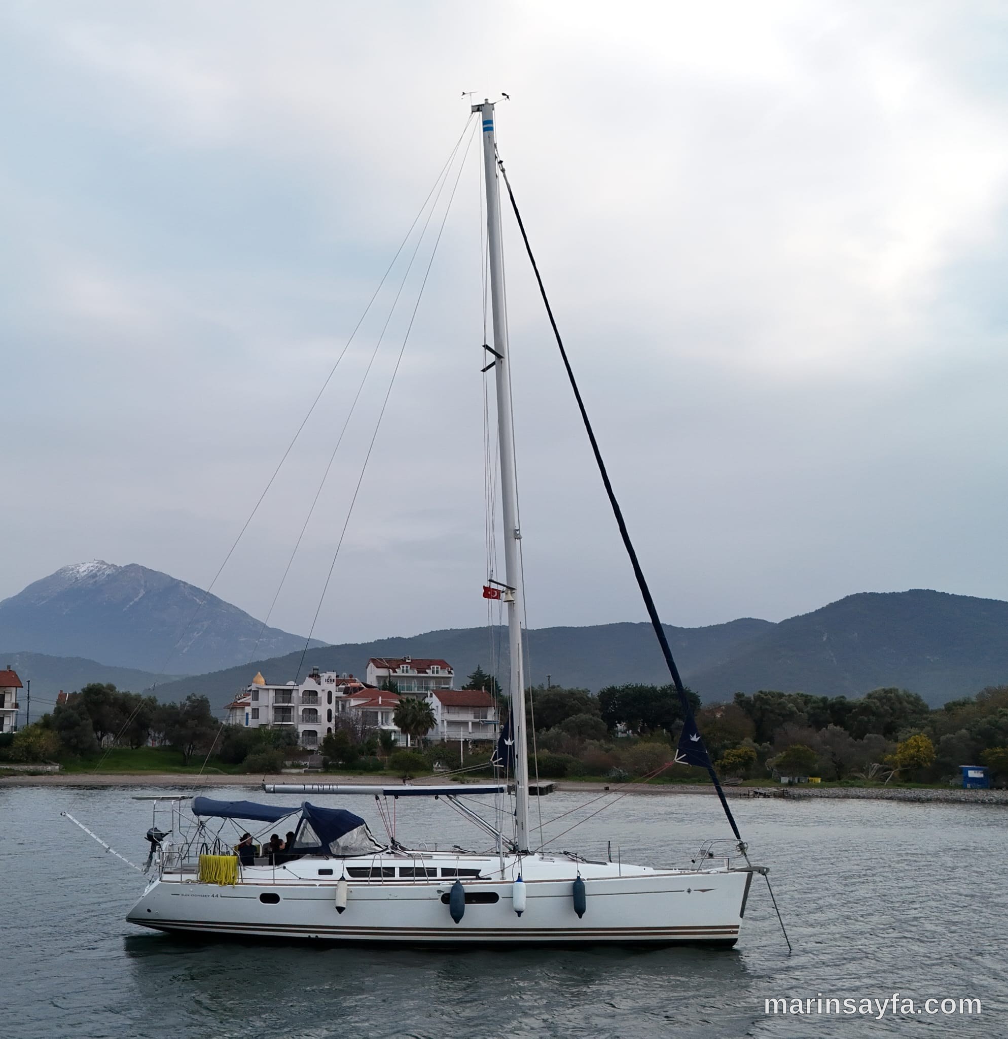Jeanneau Sun Odyssey 44i - KONFORLU, GÜÇLÜ, BAKIMLI fotoğraf 2