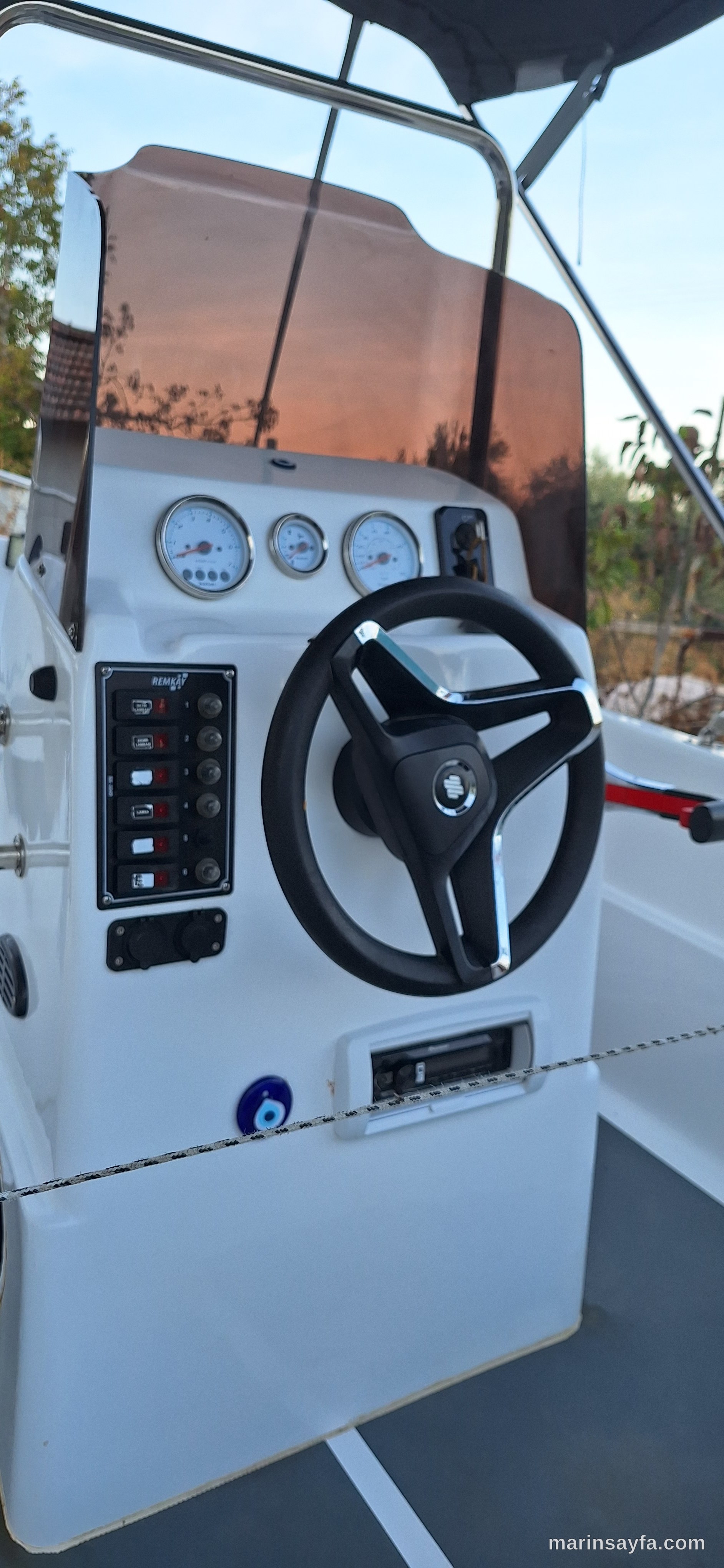 Gezi teknesi  fotoğraf 2