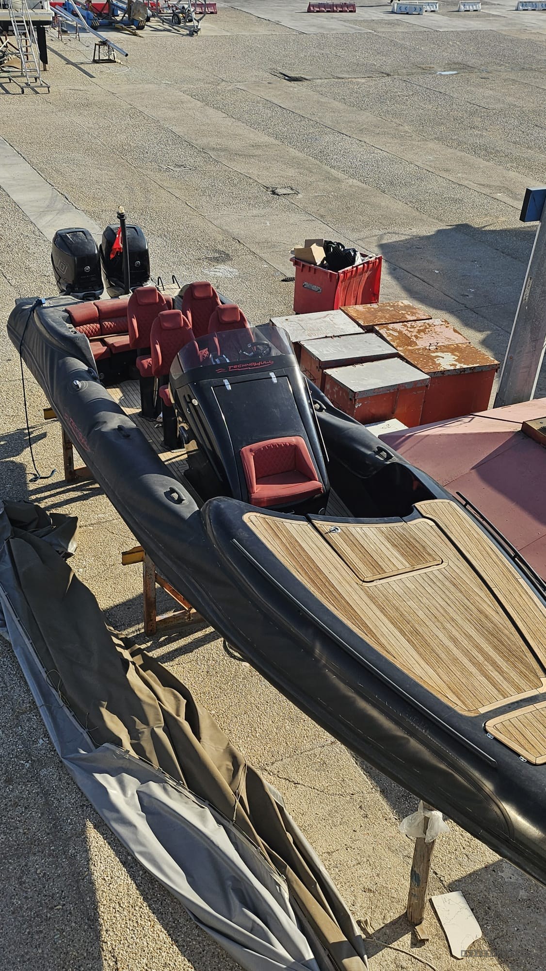 Technohull SeaDNA 999 | 2×400R Mercury Üst Düzey Performans fotoğraf 8