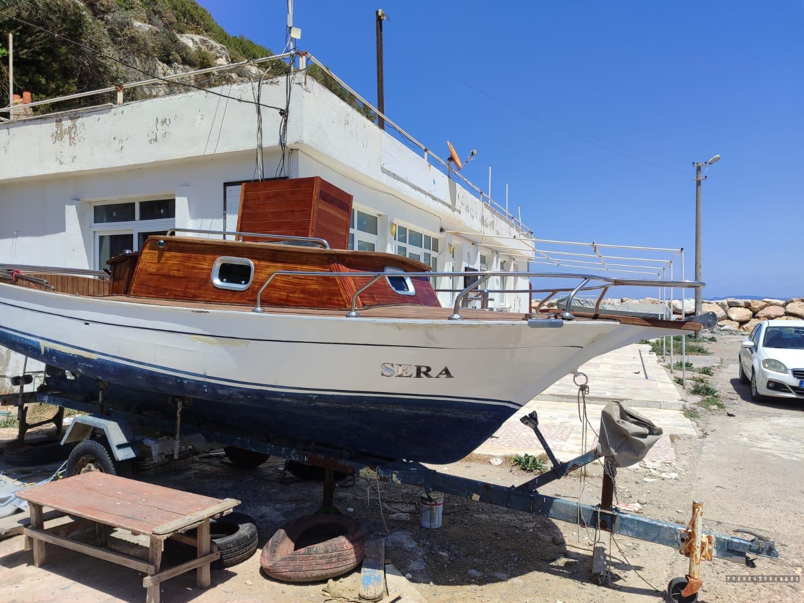 Saipaltı Limanında Yeriyle Birlikte! 29 HP Yanmar Motorlu Özel Yapım Tekne