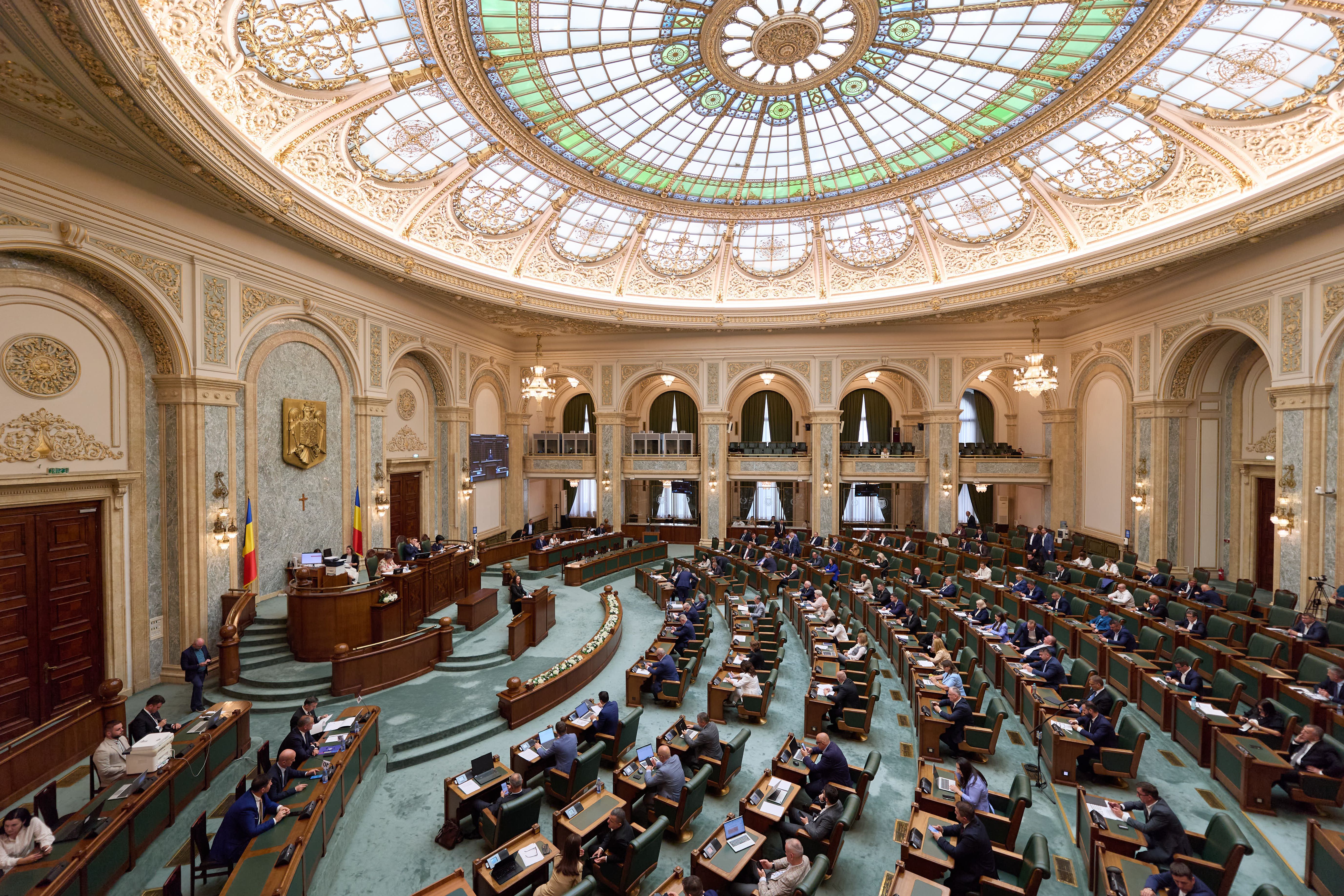 10 mai, zi liberă națională? Românii ar putea avea 18 zile nelucrătoare pe an!