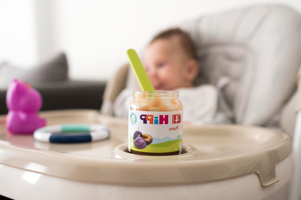 Alertă europeană: Otravă de șobolani în hrana bebelușilor! Ce trebuie să știe părinții?