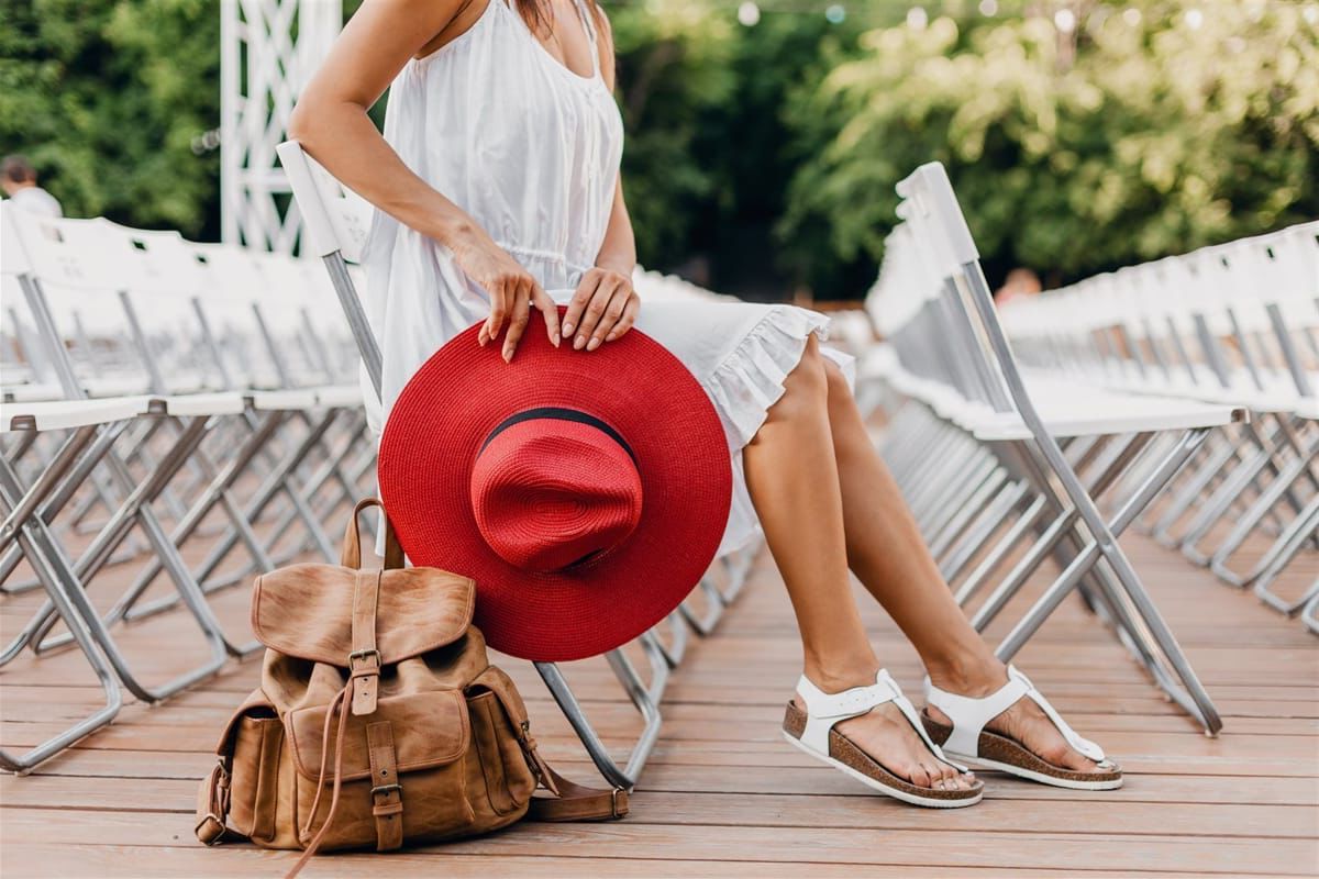 Vacanța perfectă: ce sandale de damă să nu-ți lipsească din bagaj