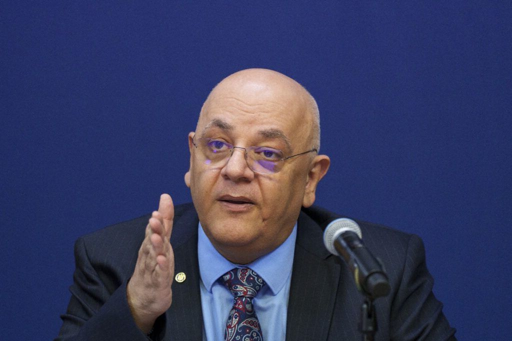 Arafat, dezvăluiri după 10 ani: Cine înlocuiește elicopterul prăbușit în Moldova?