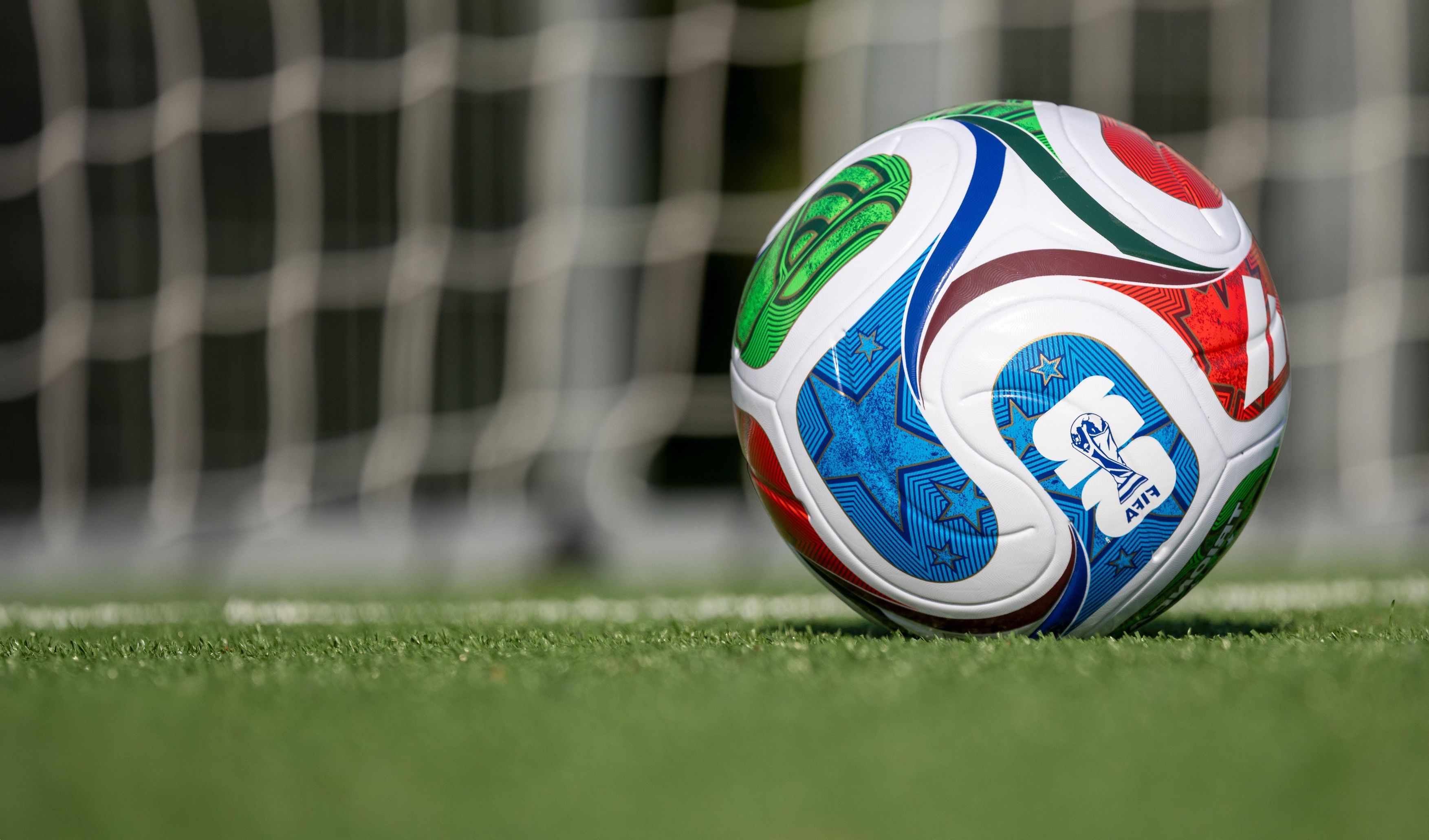 Trump vrea Italia la CM 2026 în locul Iranului. Planul secret al emisarului său!