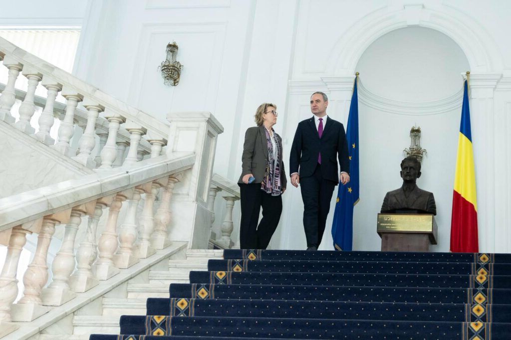 România are o ambiție strategică: dezvoltarea pieței de capital, anunță Nazare după discuții la Bruxelles