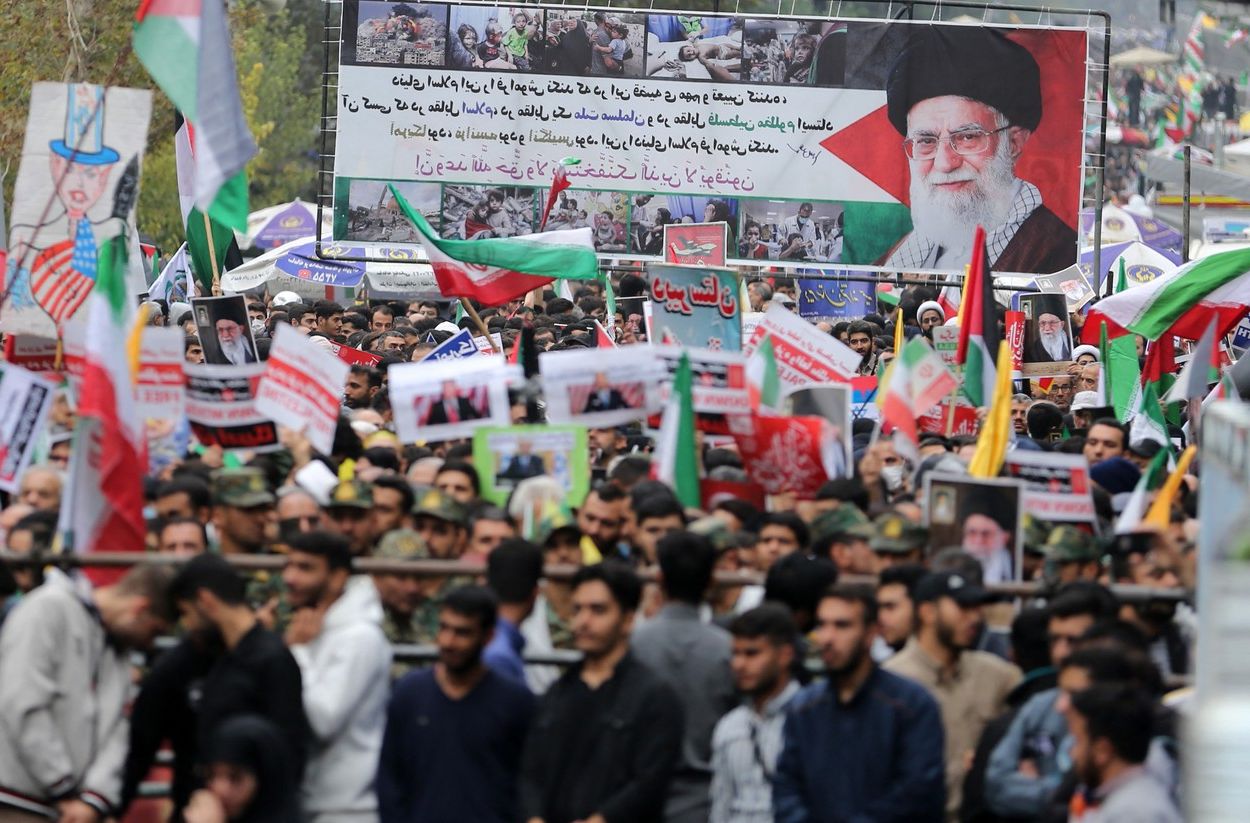 Iran execută un bărbat acuzat de spionaj pentru Mossad, după protestele sângeroase