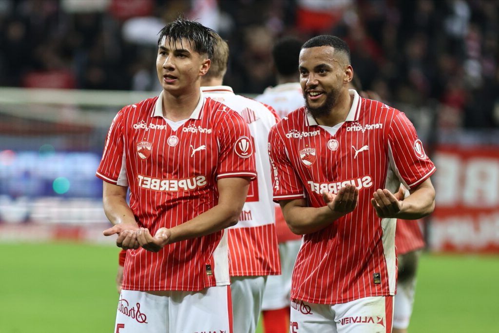 Derbiul Capitalei: Dinamo și Rapid se înfruntă duminică, de la 21:00!