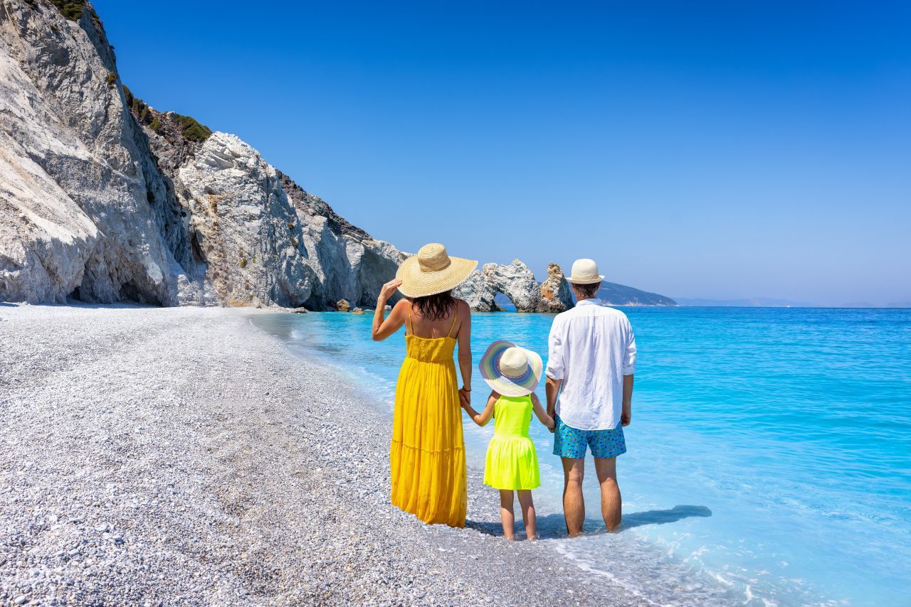 Turismul se transformă: Sejururi mai scurte și scumpe, cu Europa în top. Ce șanse are România?