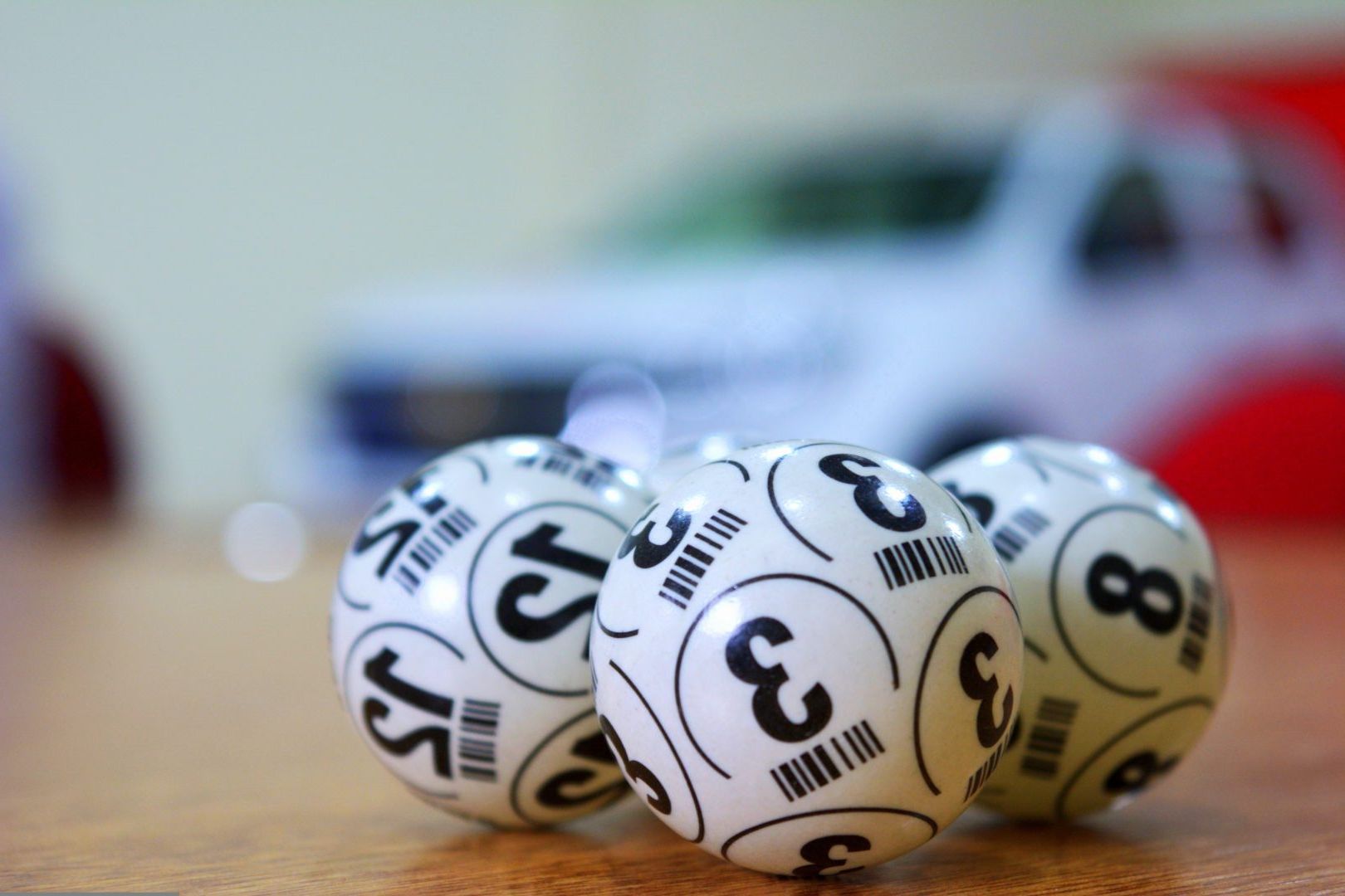 A câștigat la Loto și a ținut secret față de toată lumea, inclusiv de soție!