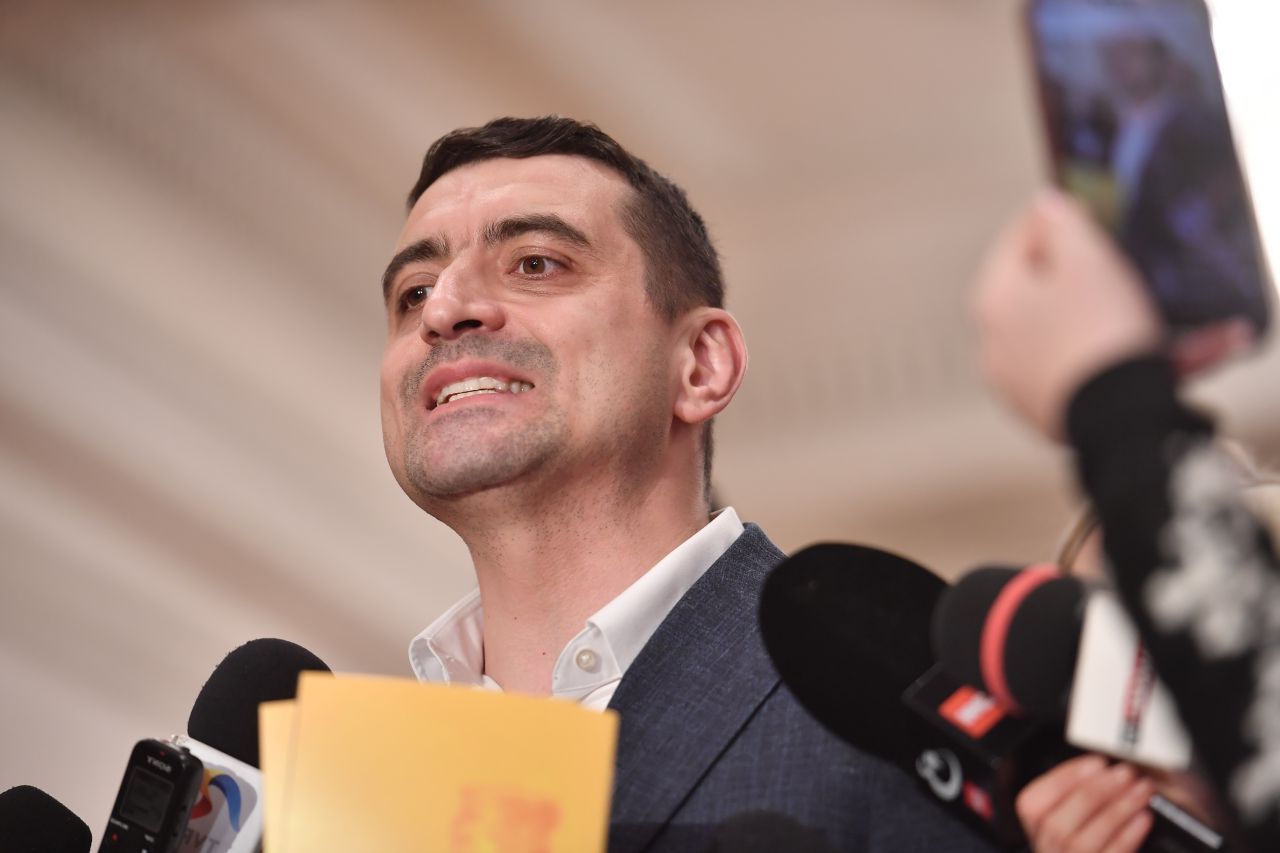 Simion îl acuză pe Nicușor Dan de încălcarea Constituției: PSD și AUR, majoritate în Parlament