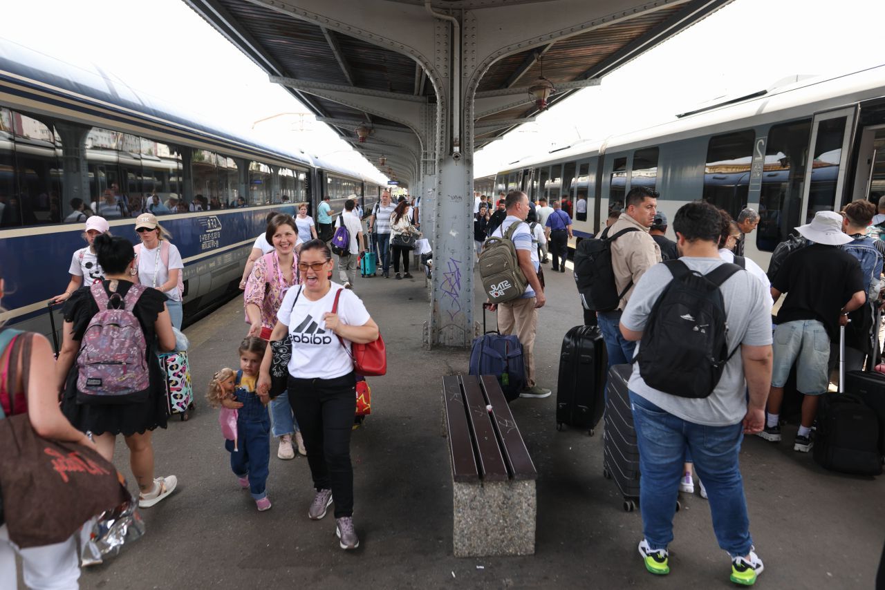 Trenuri București-Budapesta: Schimbări majore! Ce se întâmplă cu biletele deja cumpărate?