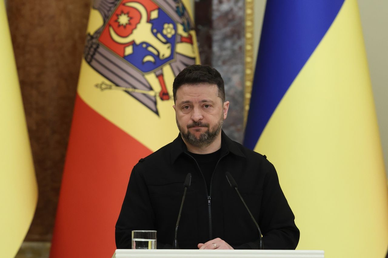 Ucraina vinde arme testate pe front. Zelenski propune partenerilor o "cooperare specială"