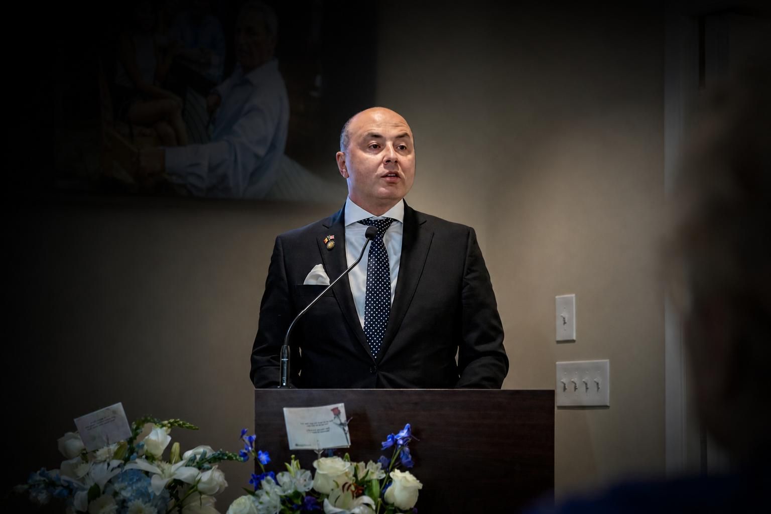 Omagiu lui Mircea Răceanu: Statul român recunoaște o lecție, nu doar un destin