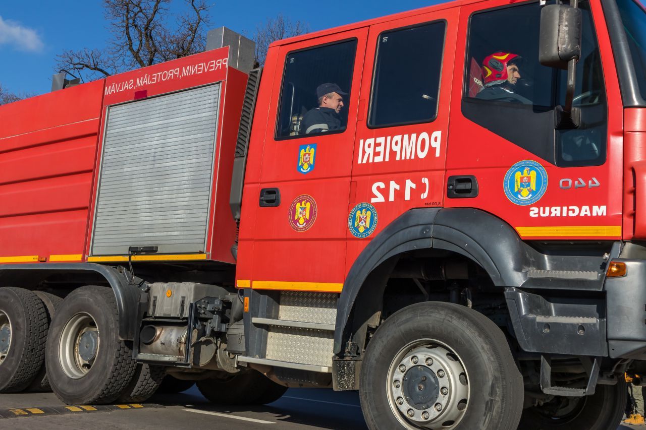 Autocar cu 27 de pasageri, cuprins de flăcări în Tulcea: Ce s-a întâmplat cu oamenii?