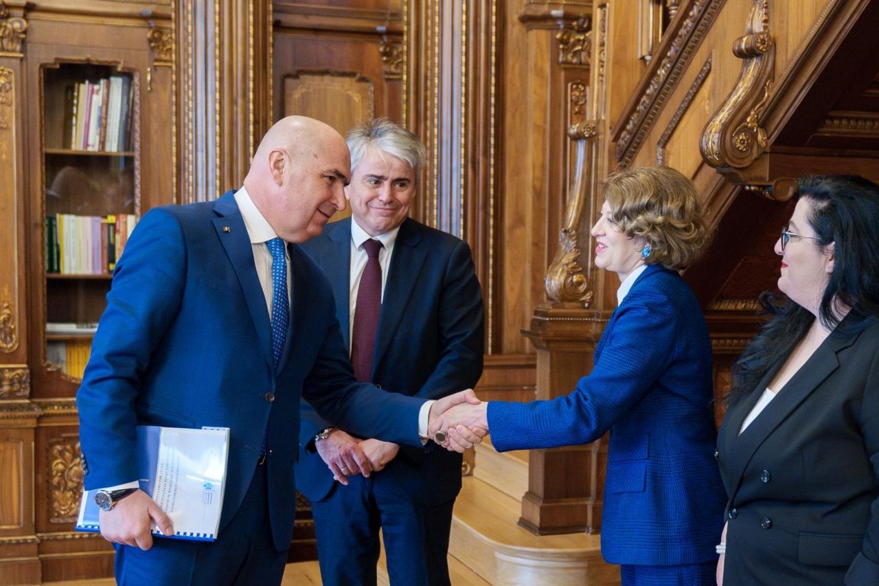 Oana Gheorghiu, apel disperat către parlamentari: "Salvați țara!" PSD și AUR o taxează dur.