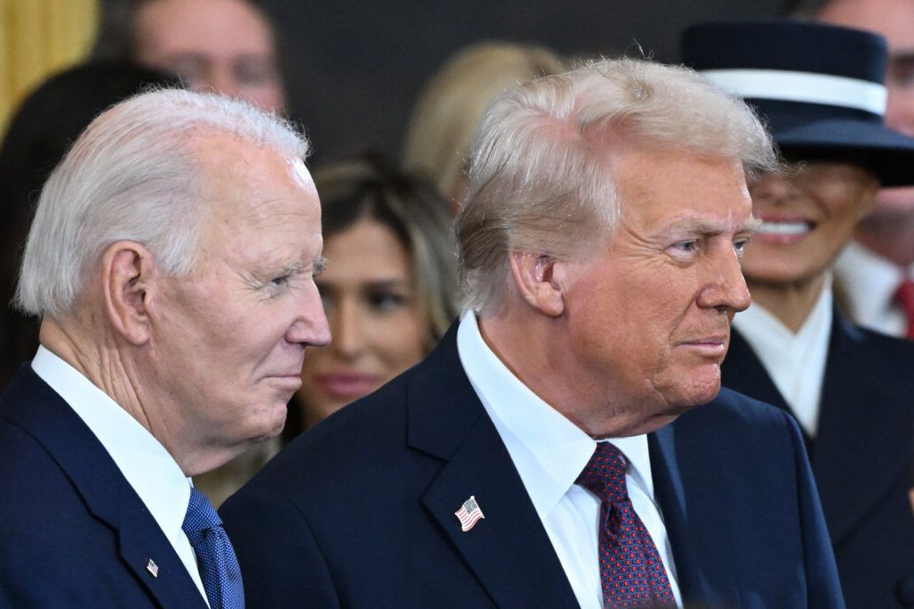 Trump atacă dur ajutorul pentru Ucraina: Biden a părut un prost!