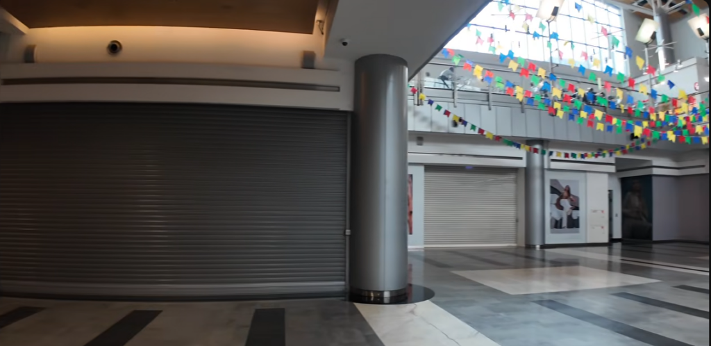 Mall-ul „apocaliptic” care dezvăluie criza economică a Rusiei