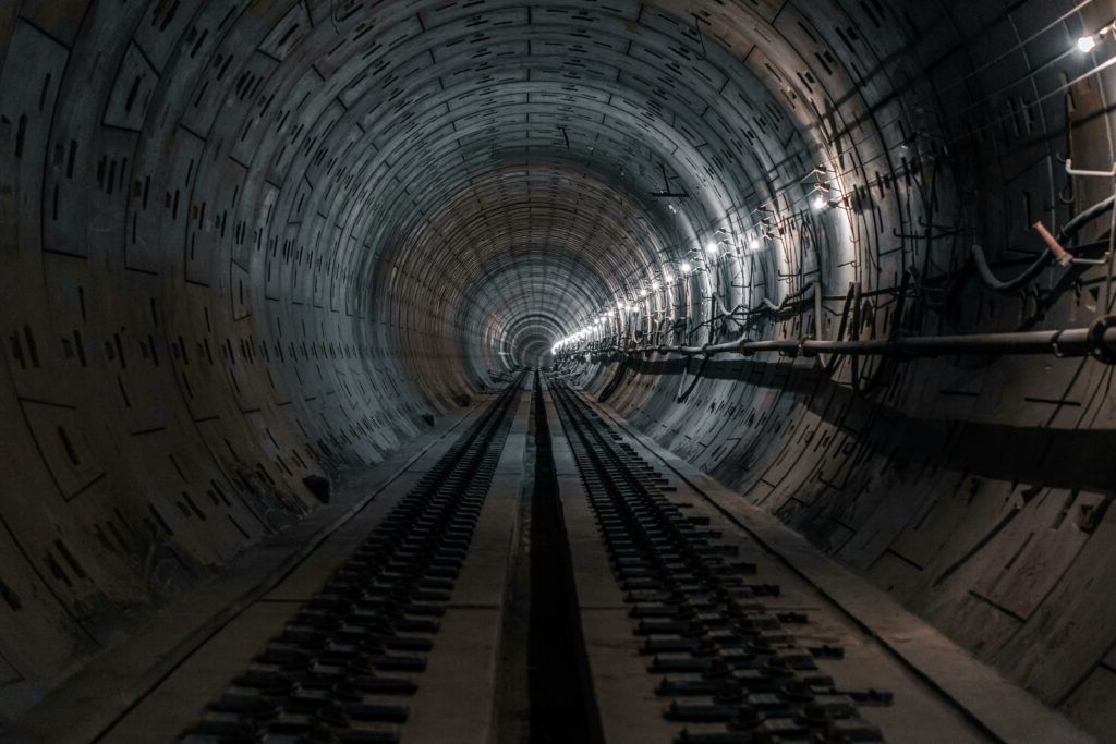 Se construiește cel mai lung tunel feroviar din lume, legând Austria și Italia