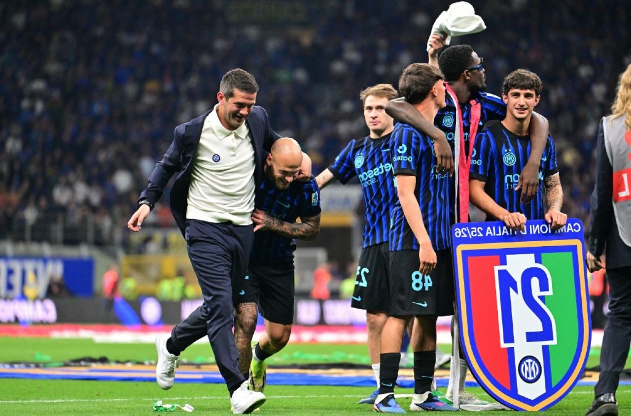 Inter Milano și Cristi Chivu, noii campioni ai Italiei. „Nerazzuri” au luat titlul în Serie A, cu 3 etape înainte de final