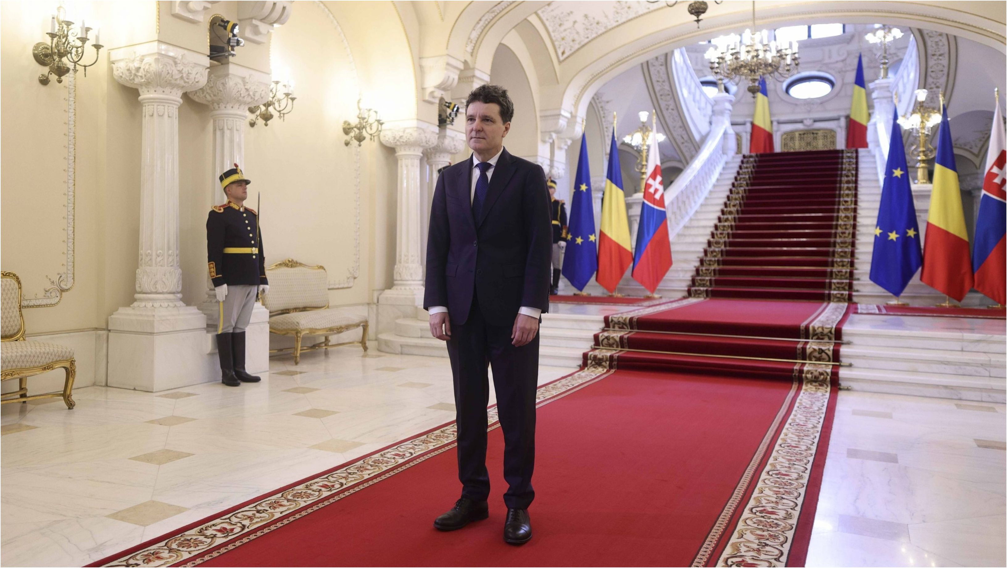 Criza politică ajunge la Cotroceni: Nicușor Dan începe negocieri cruciale cu liderii partidelor