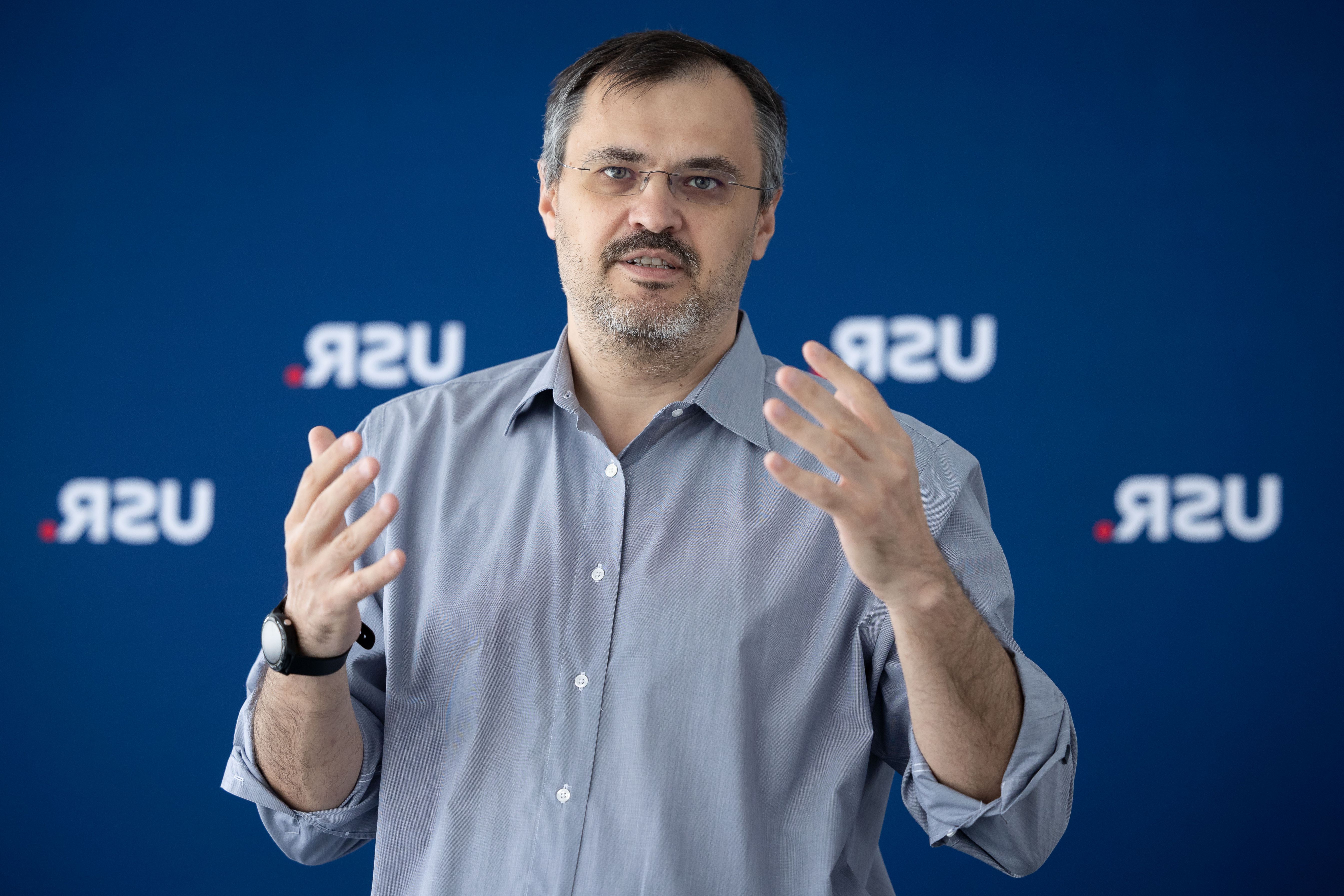 Ghinea (USR): „Mai bine mi-aș tăia mâna decât să-l votez pe Predoiu”. Vorbește despre un puci în PNL