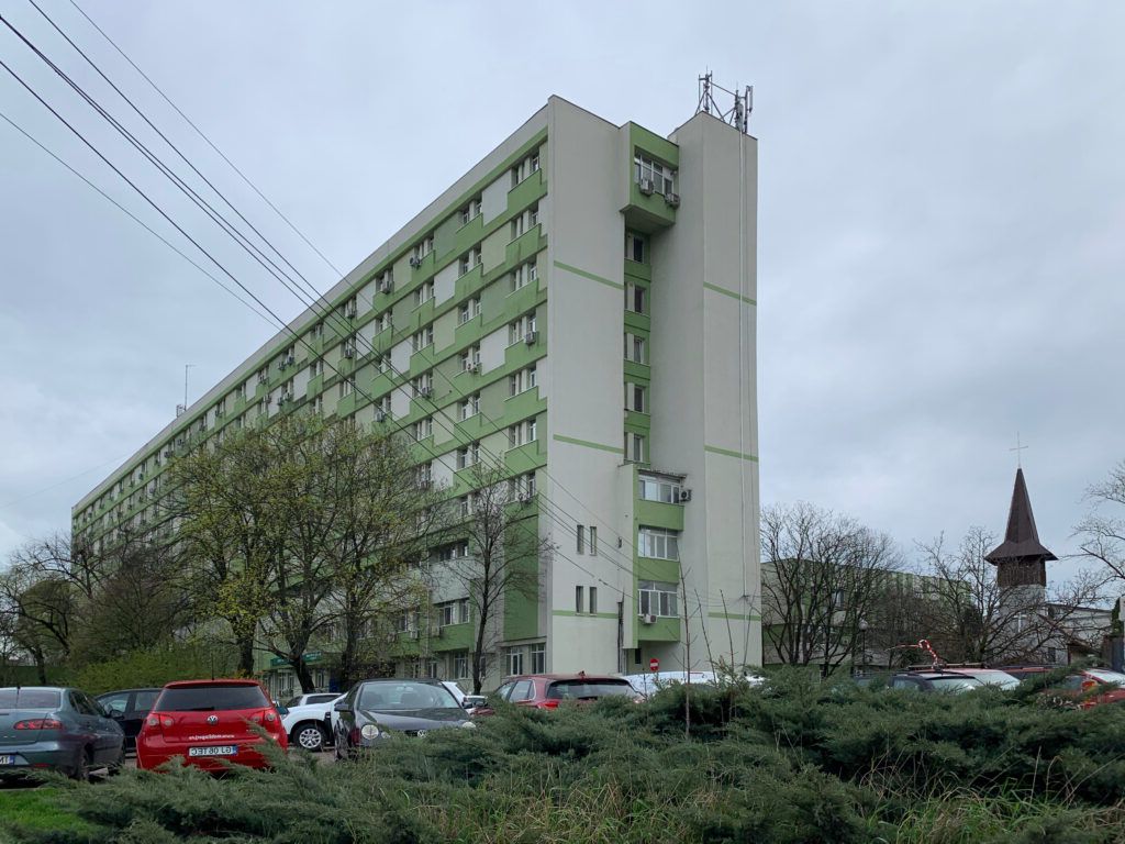 Premieră medicală la Timișoara: Tumoră voluminoasă, eliminată robotic la Spitalul Județean