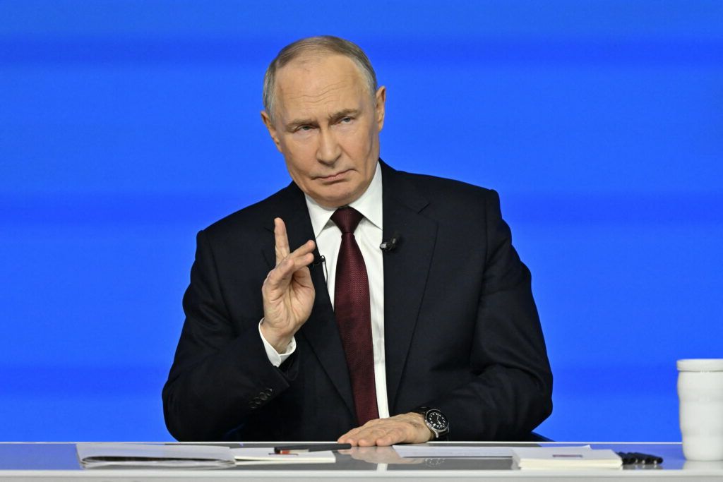 Putin la parada din Piața Roșie: „Nu vom uita niciodată faptele eroice ale poporului sovietic”