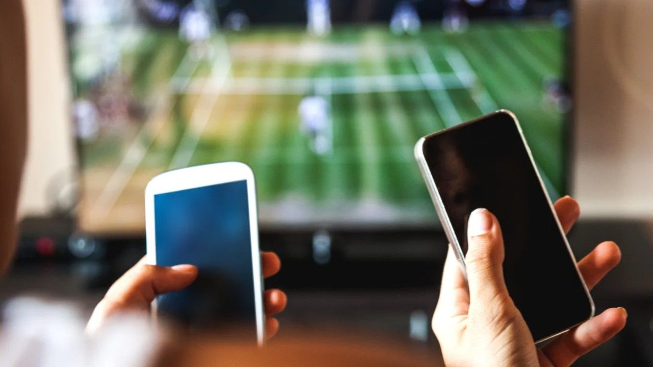 Taxa nouă scumpeste telefoanele și televizoarele din 2026: Pregătește-te pentru prețuri mai mari!