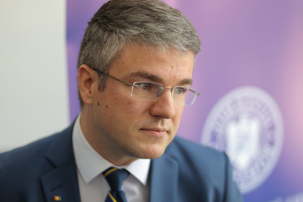 Criza combustibilului? Irineu Darău îndeamnă românii: Petreceți vacanțe și în țară!