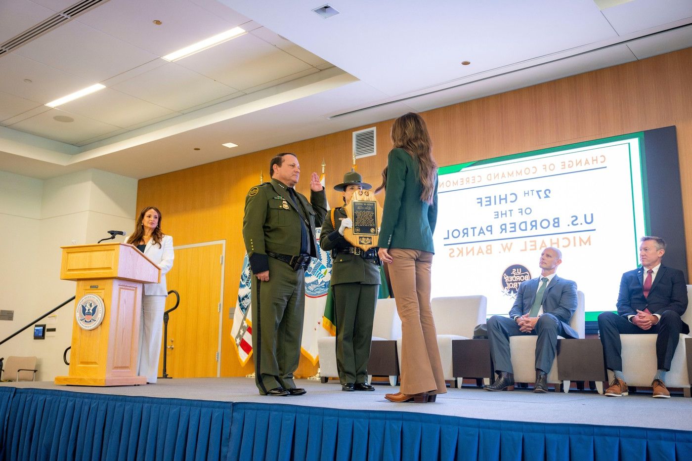 Val de demisii în Administrația Trump: Șeful Poliției de Frontieră pleacă brusc!