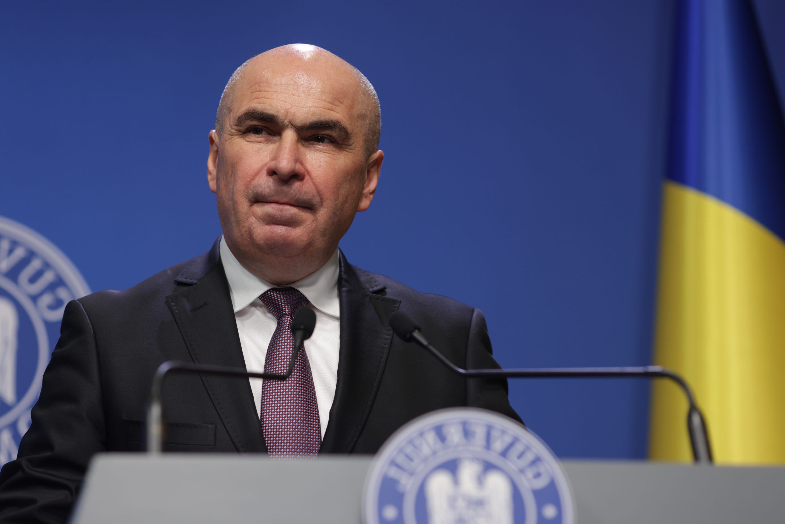 Bolojan pune sub semnul întrebării e-Factura pentru micii antreprenori: „Este necesară?”