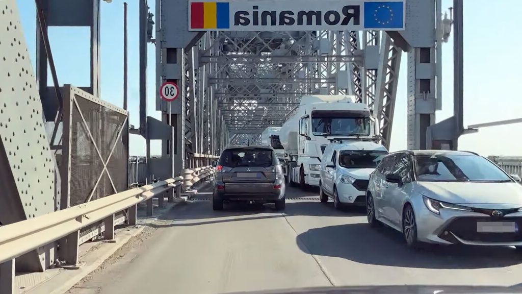 Atenție, călători! Podul Prieteniei spre Bulgaria, închis temporar.