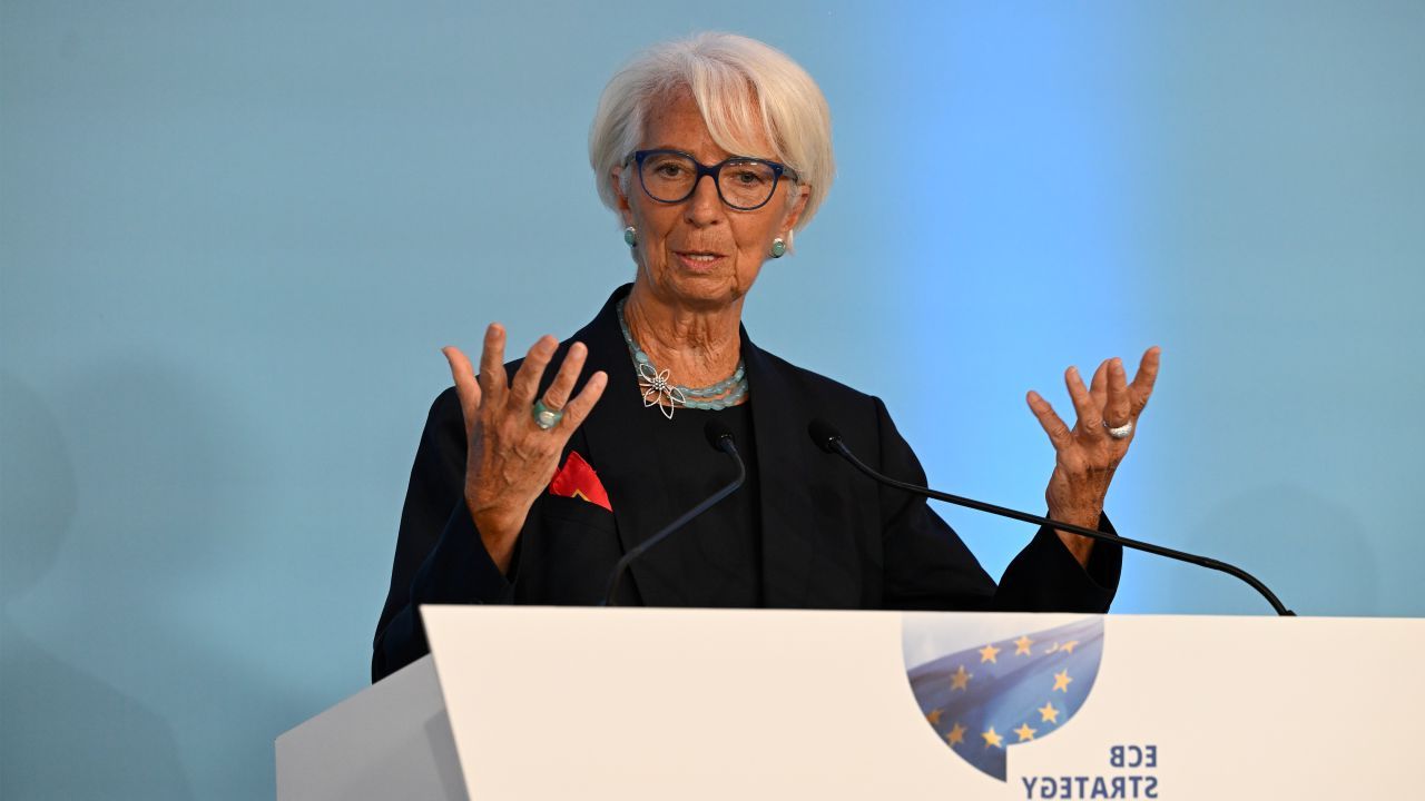 Lagarde: BCE va face „tot ce este necesar” pentru a controla inflația, pe fondul conflictului din Orientul Mijlociu