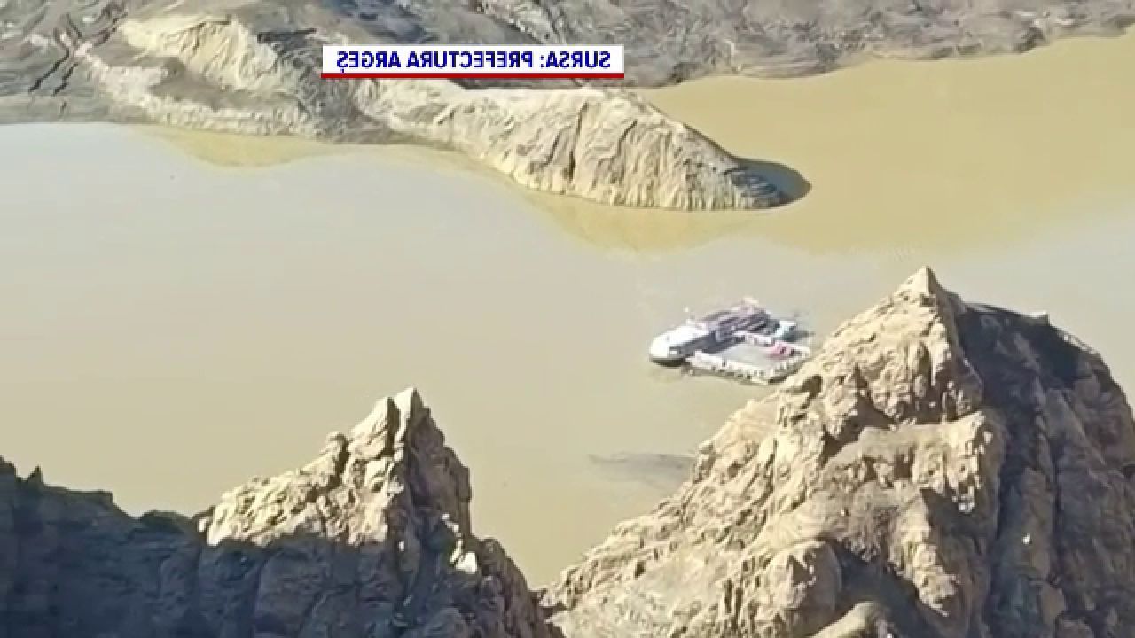 Misterul de pe lacul Vidraru: Ce au găsit autoritățile după alerta de poluare a apei