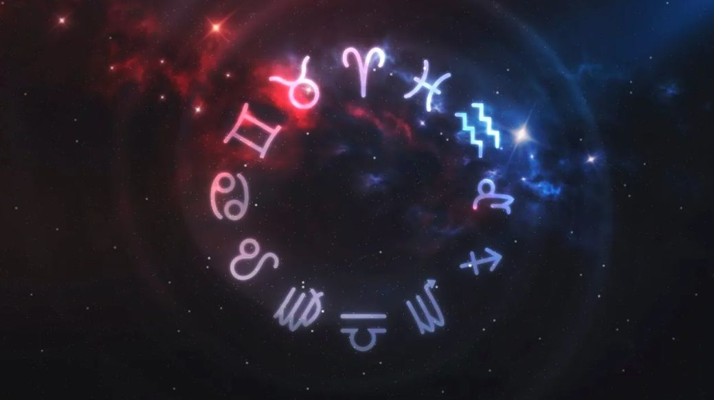 Zodia norocoasă: Astrele îi schimbă complet viața și o protejează total!