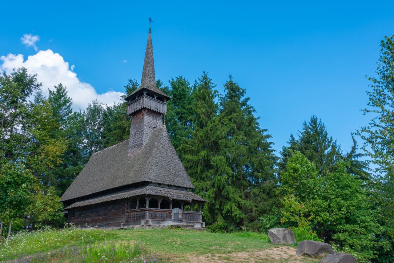 Biserică maramureșeană, construită în România, dezasamblată și mutată în Japonia