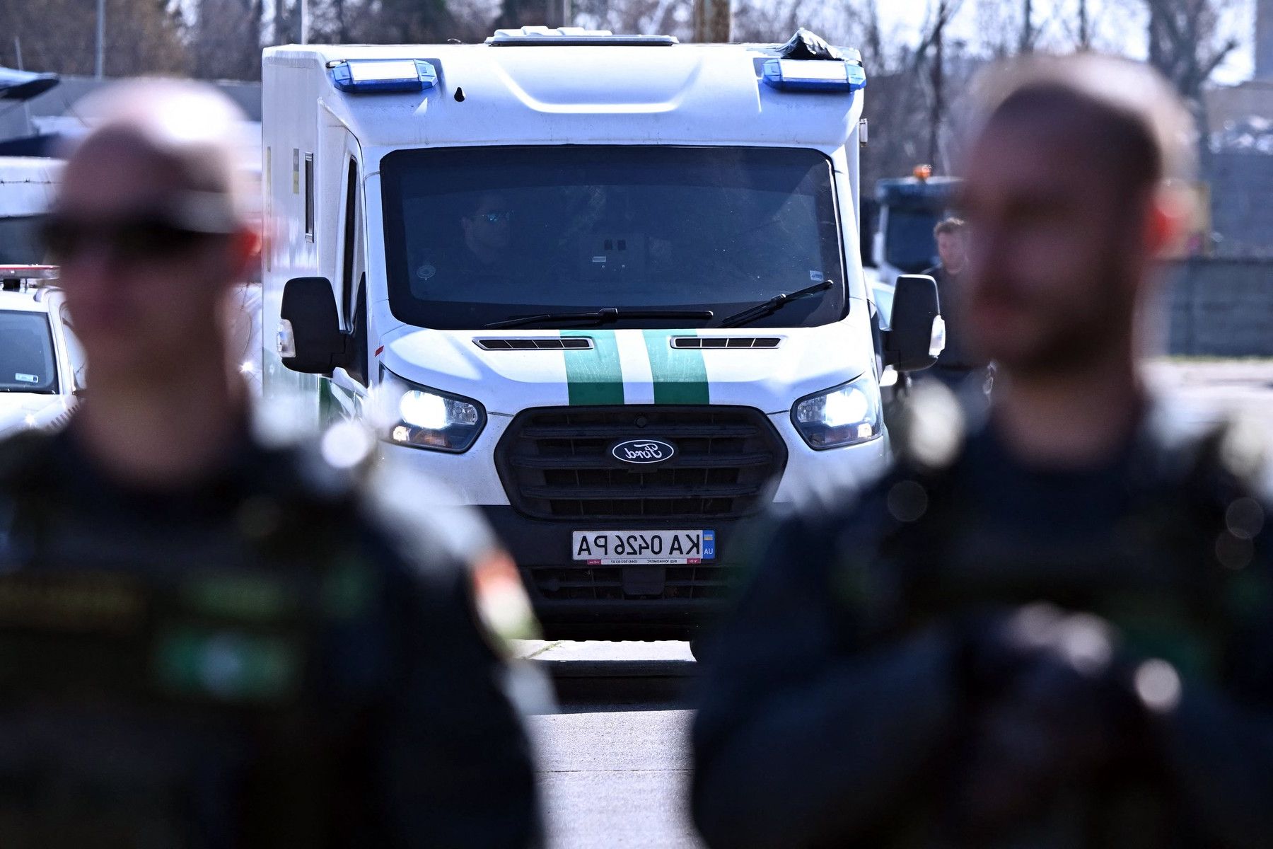 Ucraineni reținuți în Ungaria: Inspecție forțată pentru a-l face pe unul dintre bărbați să vorbească