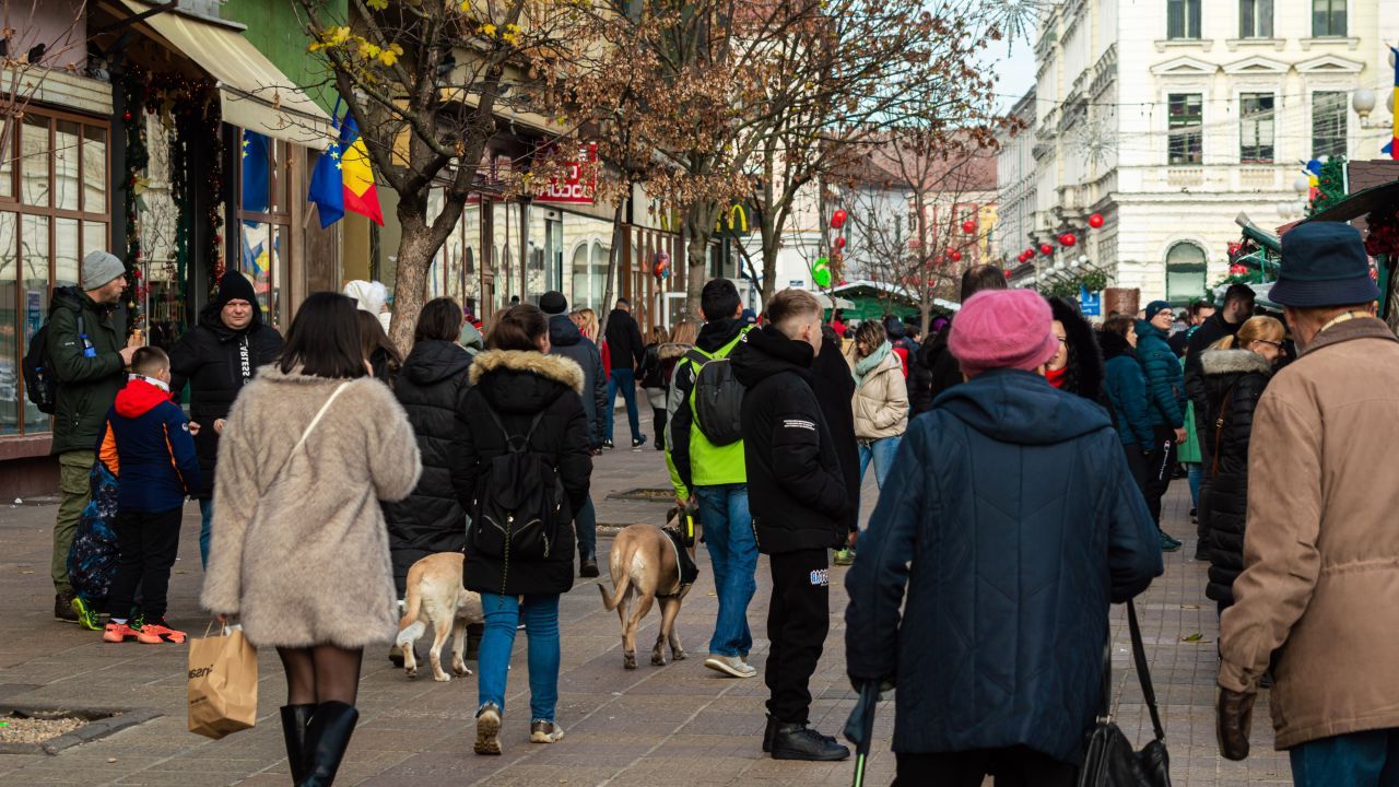 Vremea azi: Temperaturi în creștere, dar atmosfera rămâne mohorâtă. Ce ne așteaptă pe 21 martie?
