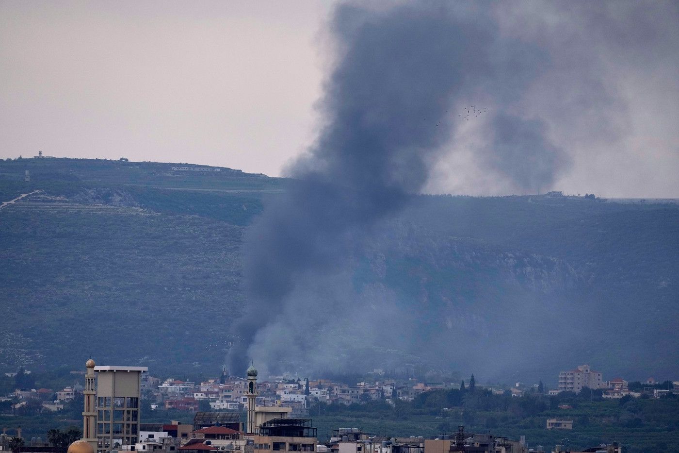 Orientul Mijlociu: Războiul se intensifică în ziua 30, cu atacuri Houthi și noi trupe americane