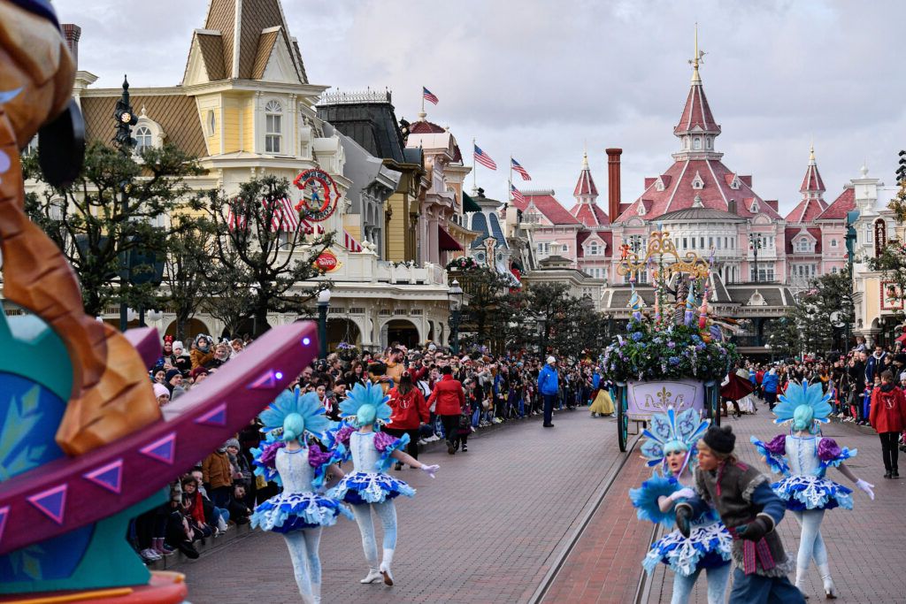 Disney aduce „Regatul de Gheață” la Paris! Un vis devine realitate!