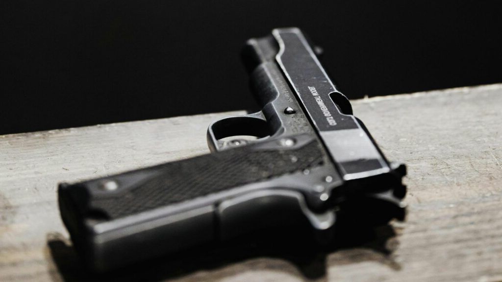 Fugarul acuzat de uciderea a doi polițiști australieni, împușcat mortal în timpul capturării