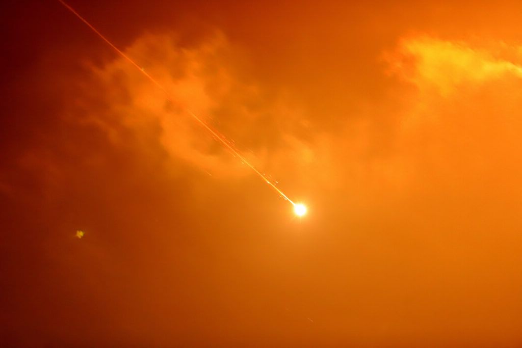 Orientul Mijlociu: Uzina iraniană de apă grea, scoasă din funcțiune. Israel a interceptat drone din Yemen.